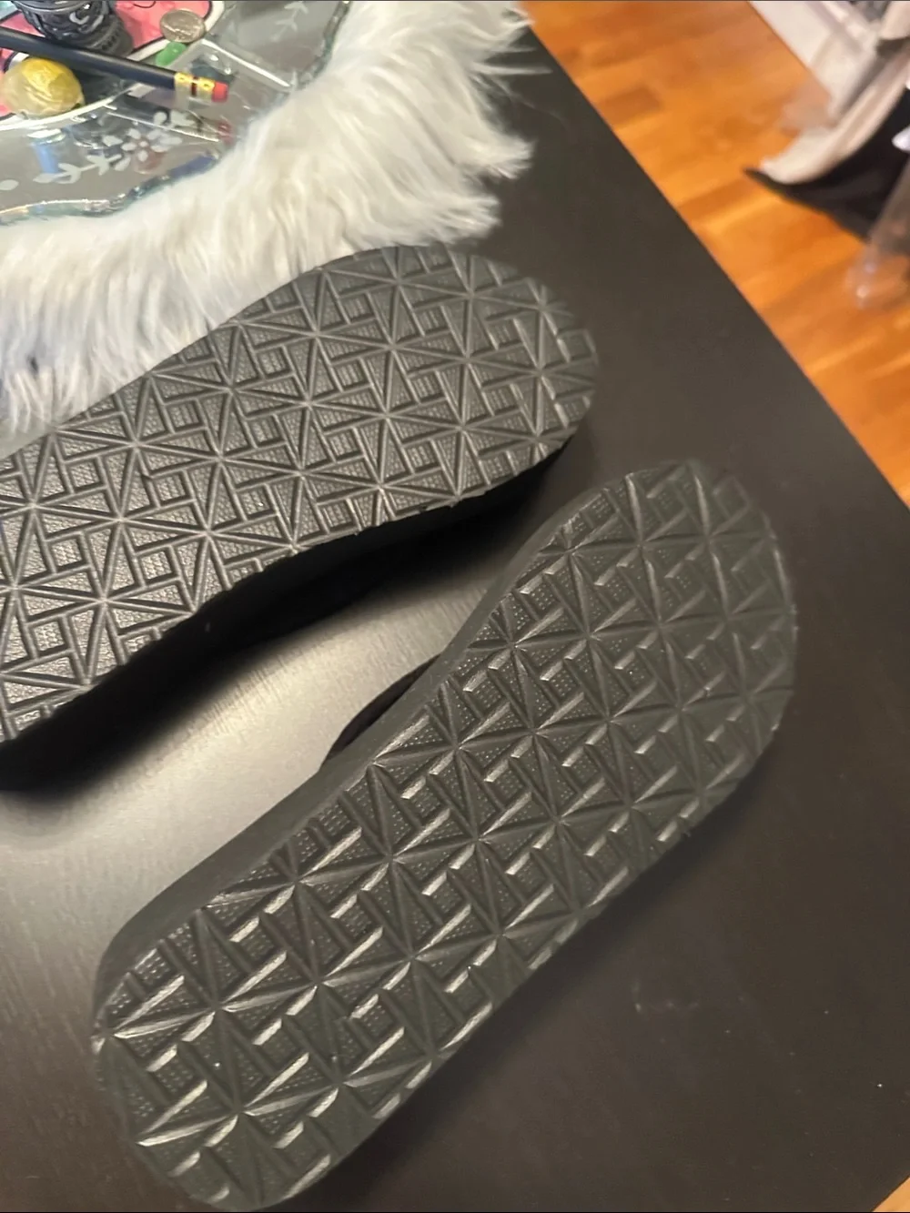 Wedge flip flop black size 7
